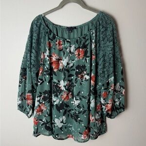 Adrienne Vittadini Blouse Size Large Top 3/4 Sleeve Floral Lace Detail Green Red